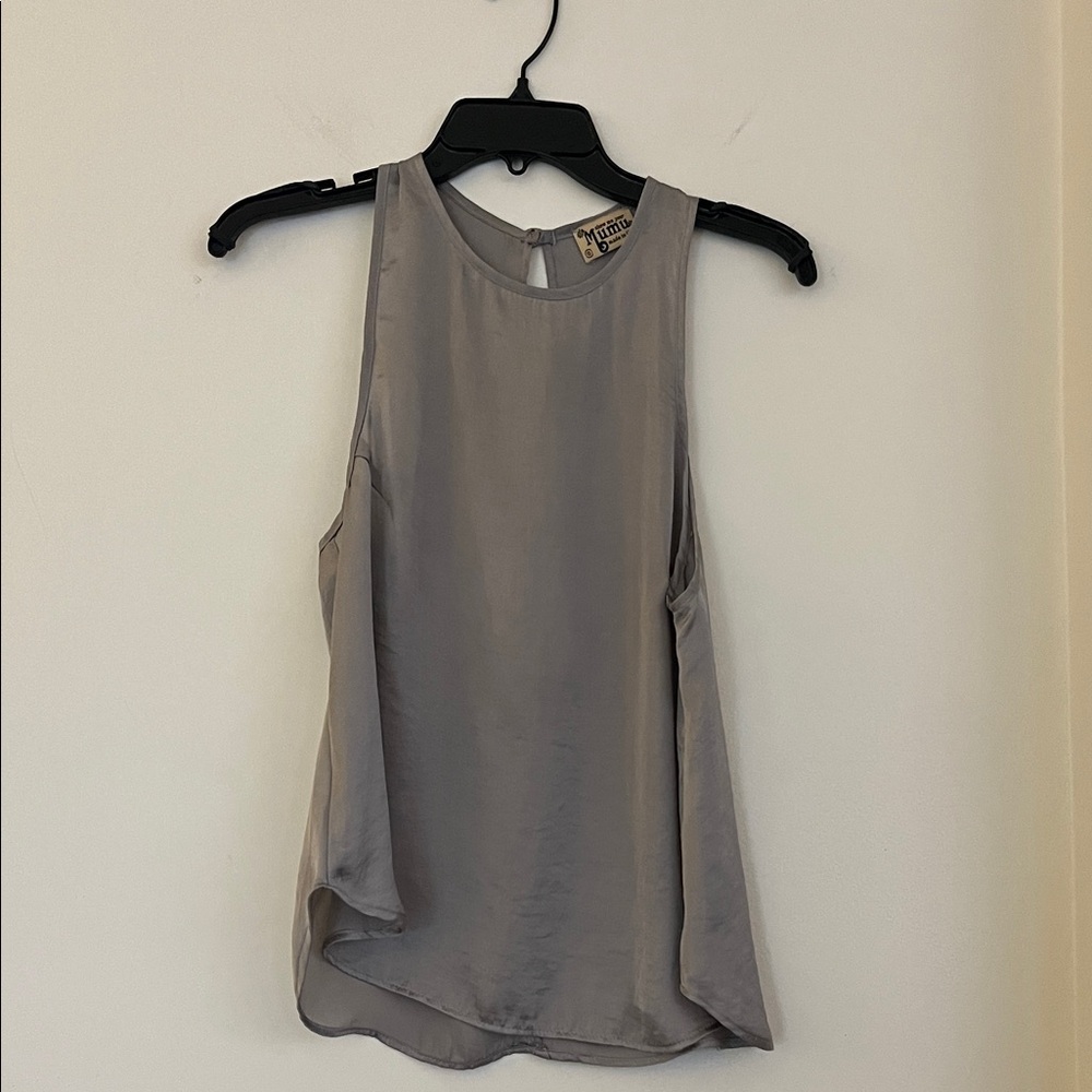 ✨🩶 Show Me Your MuMu Silver Sleeveless Tank Top – Size Small 🩶✨ - Picture 1 of 10